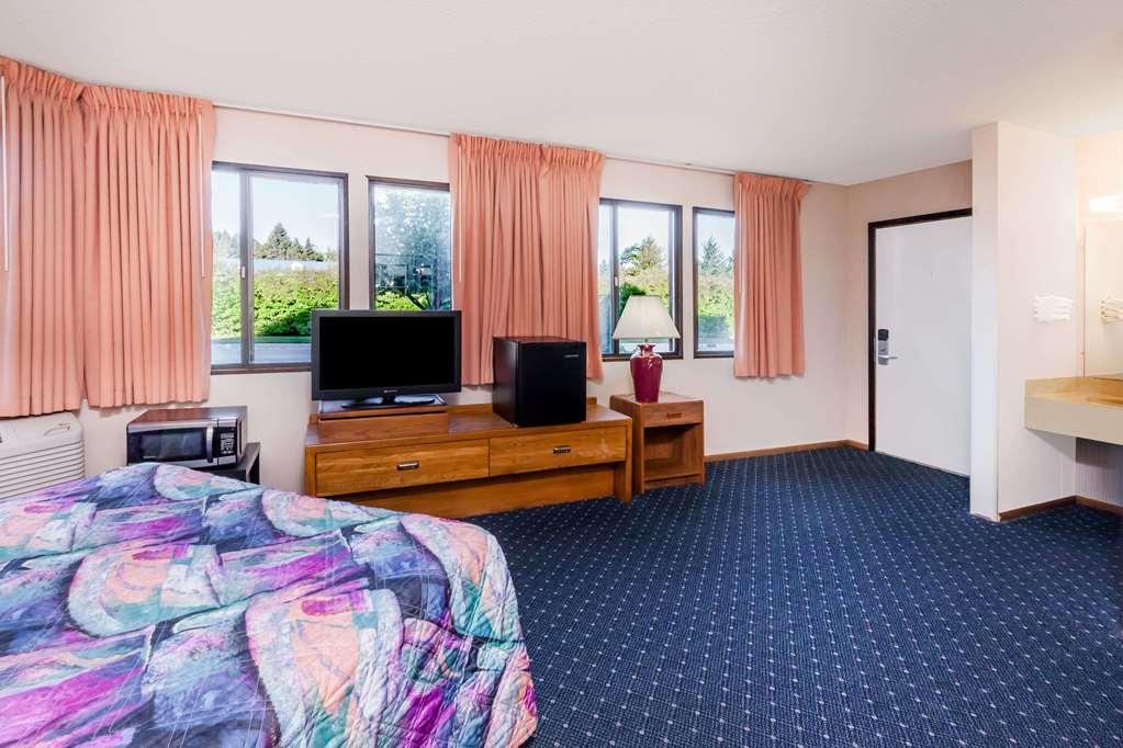 Knights Inn Mackinaw City Rom bilde