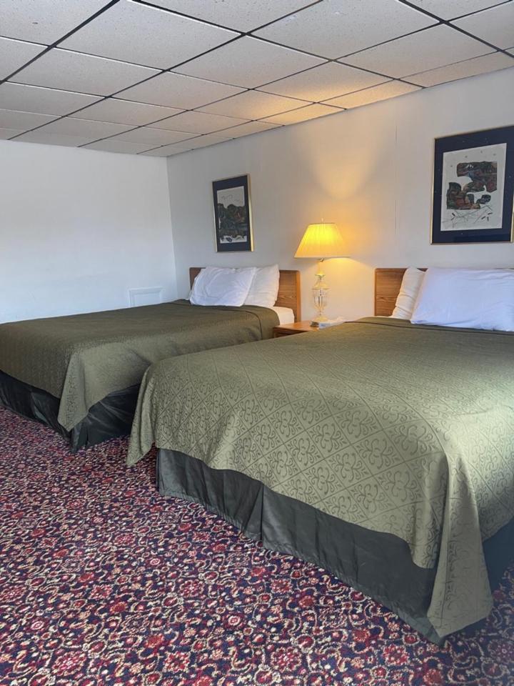Knights Inn Mackinaw City Eksteriør bilde