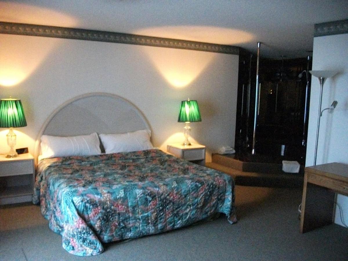 Knights Inn Mackinaw City Rom bilde